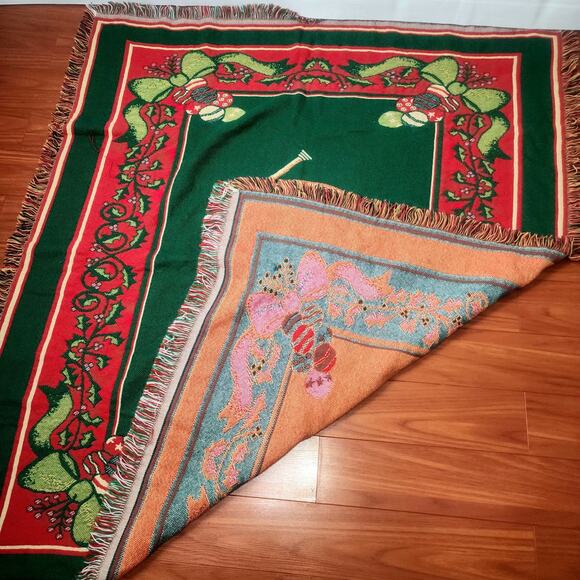 Beacon Throw Blanket Christmas Horn warm Holiday Woven Bows ornaments Decore - Picture 2 of 3